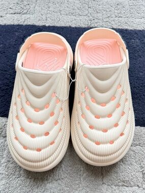 Light Pink and Cream Slip-On Clog Slides